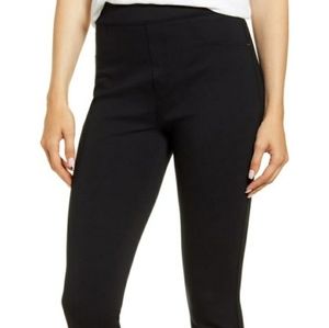 SPANX Black Leggings - High-Rise Slim Fit